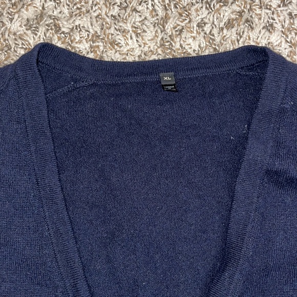 Navy Blue Cardigan. XL. - Picture 3 of 3